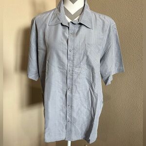 RIP CURL Mens Gray Button Down shirt with dark Gray pinstripes
